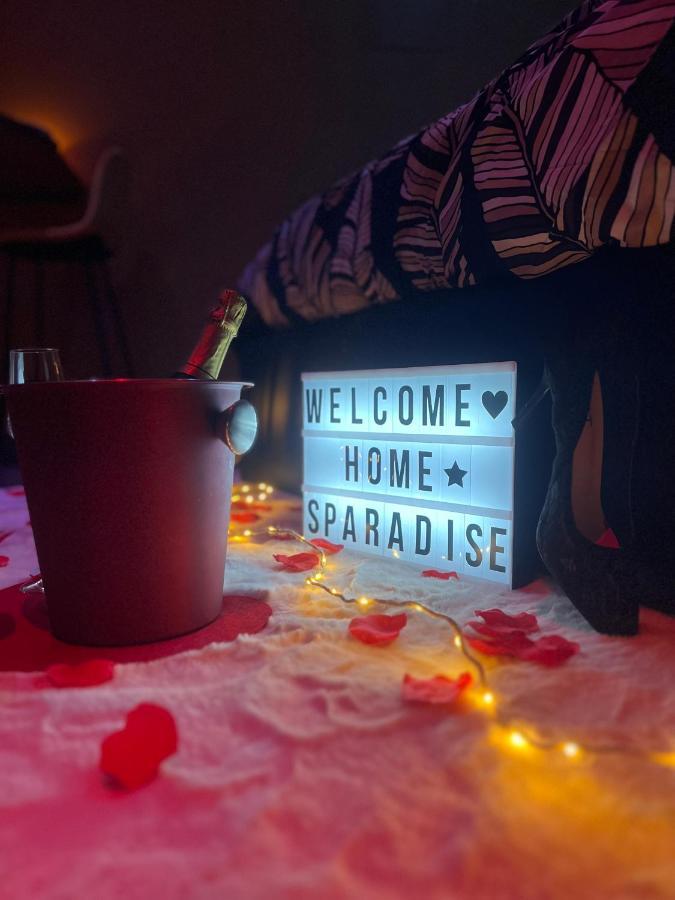Homesparadise Loveroom Besancon Luaran gambar