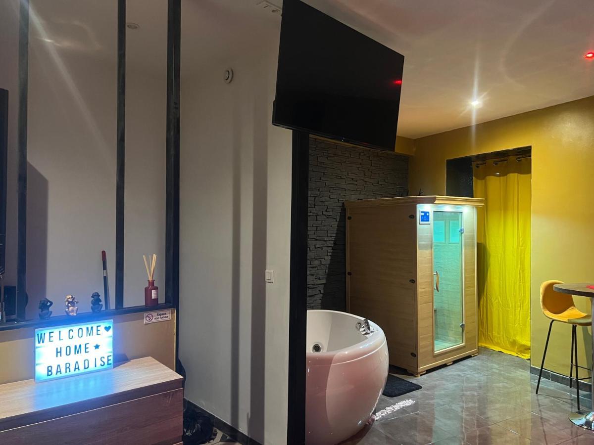 Homesparadise Loveroom Besancon Luaran gambar